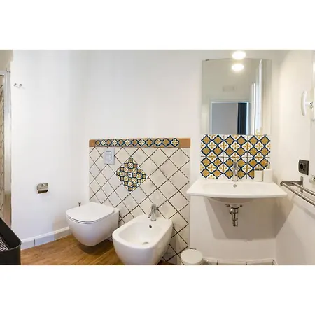 Cortile Umberto I 4* Cefalù