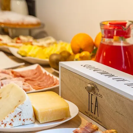 فندق مبيت وإفطار Cortile Umberto I