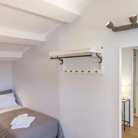 Cortile Umberto I 4*