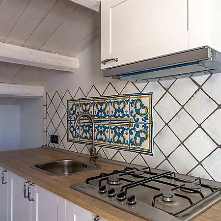 Cortile Umberto I 4* Cefalu